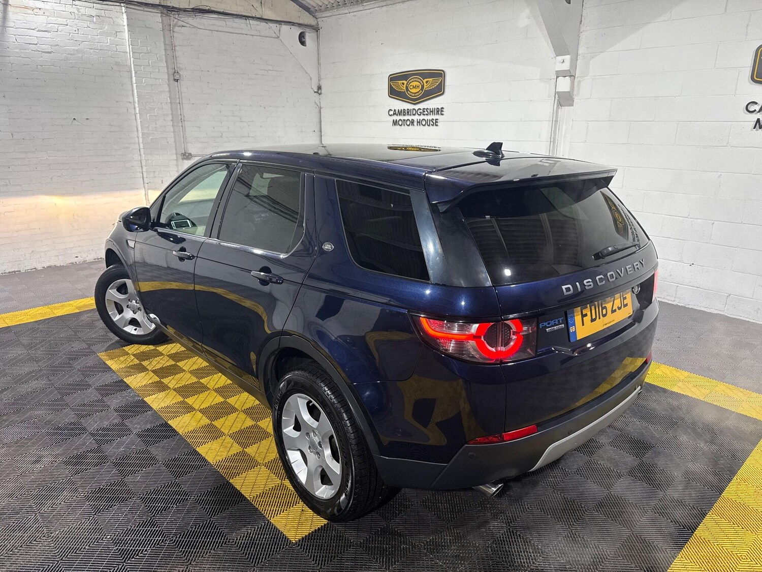 Used Land Rover Discovery Sport 2016 for sale - 76657322: Photo 13
