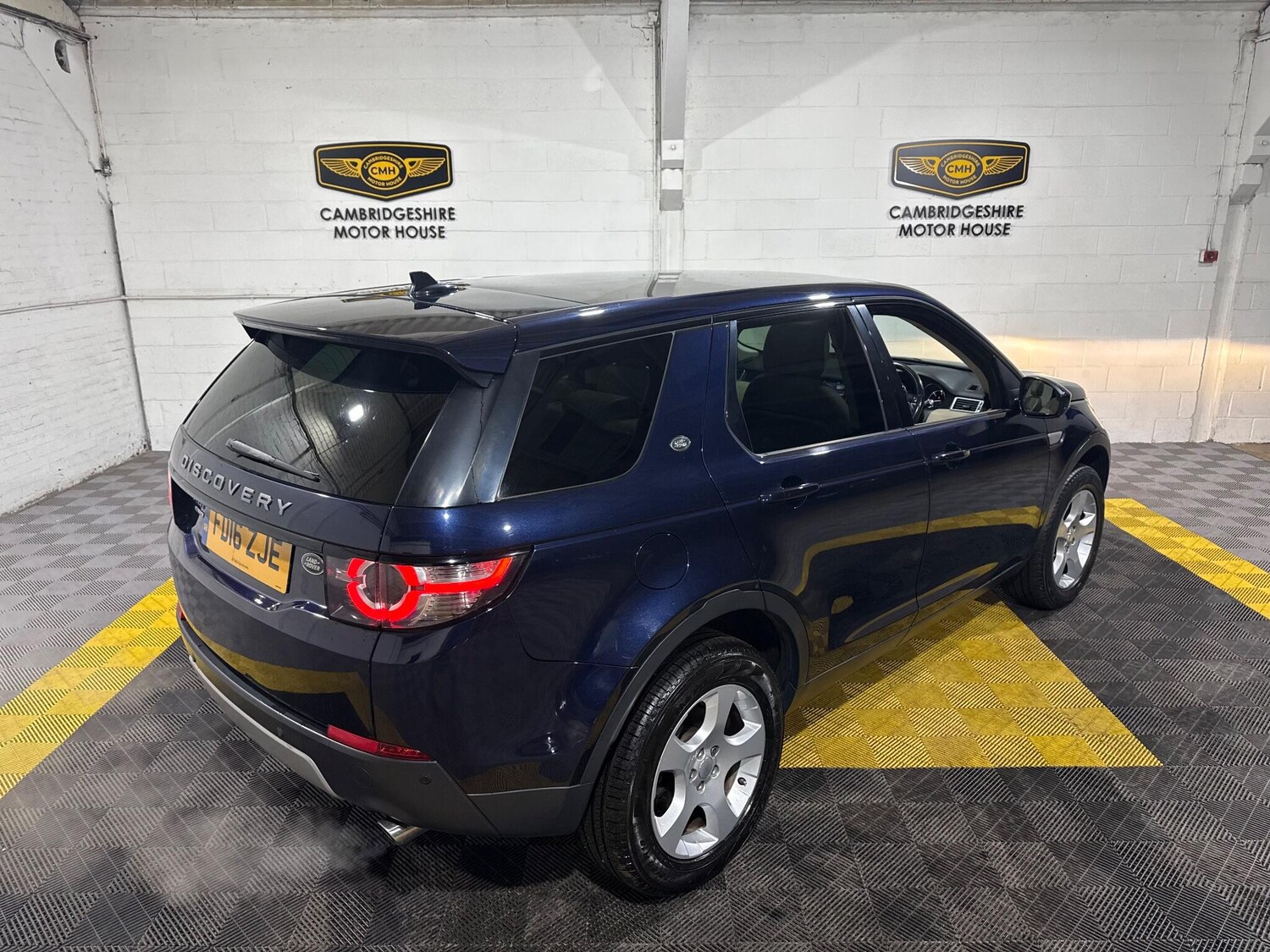 Used Land Rover Discovery Sport 2016 for sale - 76657322: Photo 21