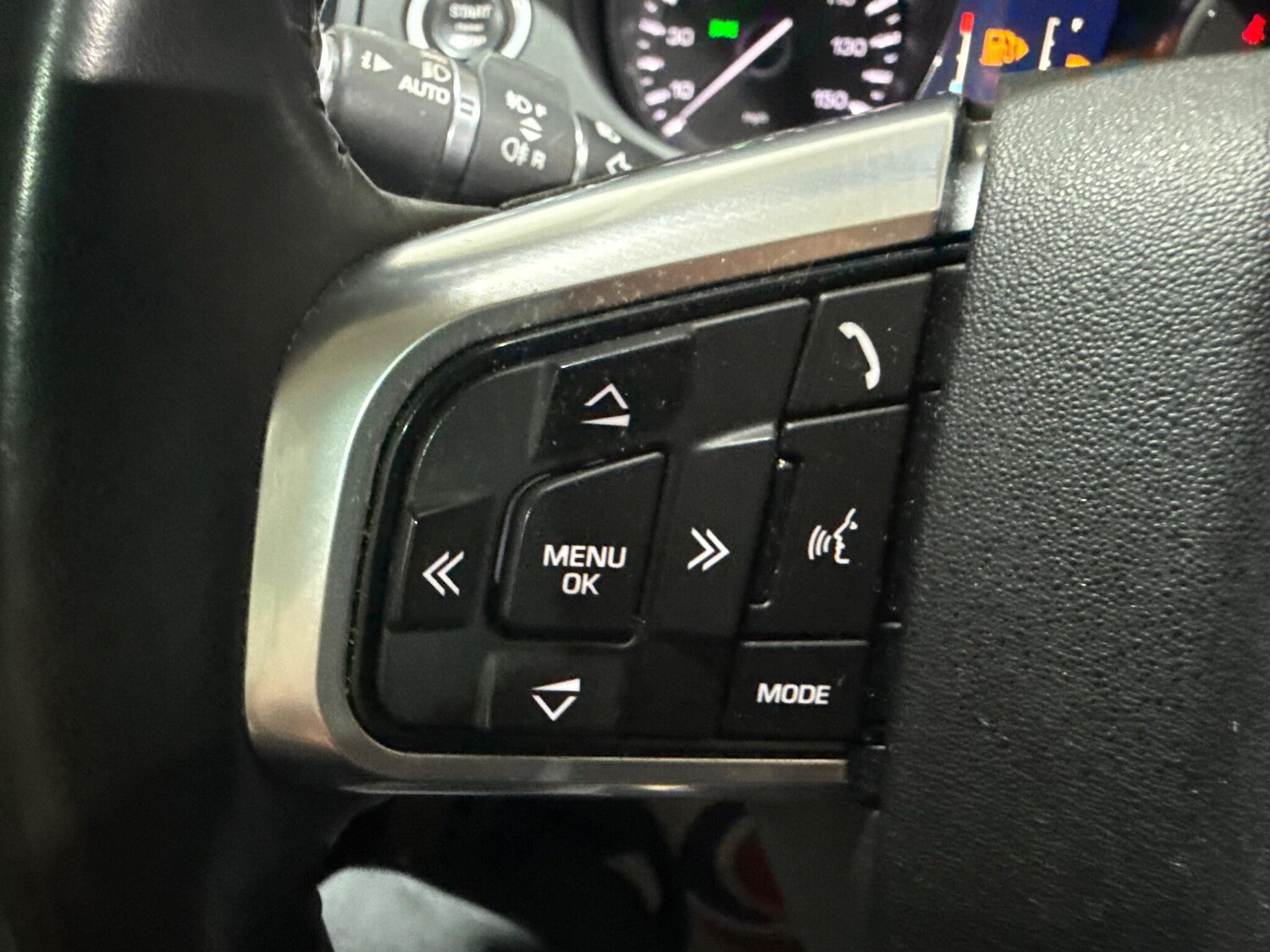 Used Land Rover Discovery Sport 2016 for sale - 76657322: Photo 28