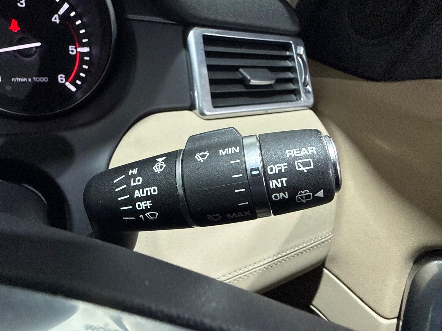 Used Land Rover Discovery Sport 2016 for sale - 76657322: Photo 29