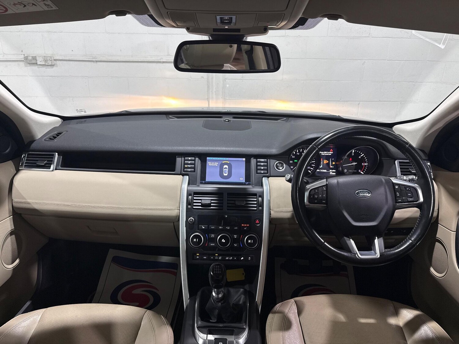 Used Land Rover Discovery Sport 2016 for sale - 76657322: Photo 40