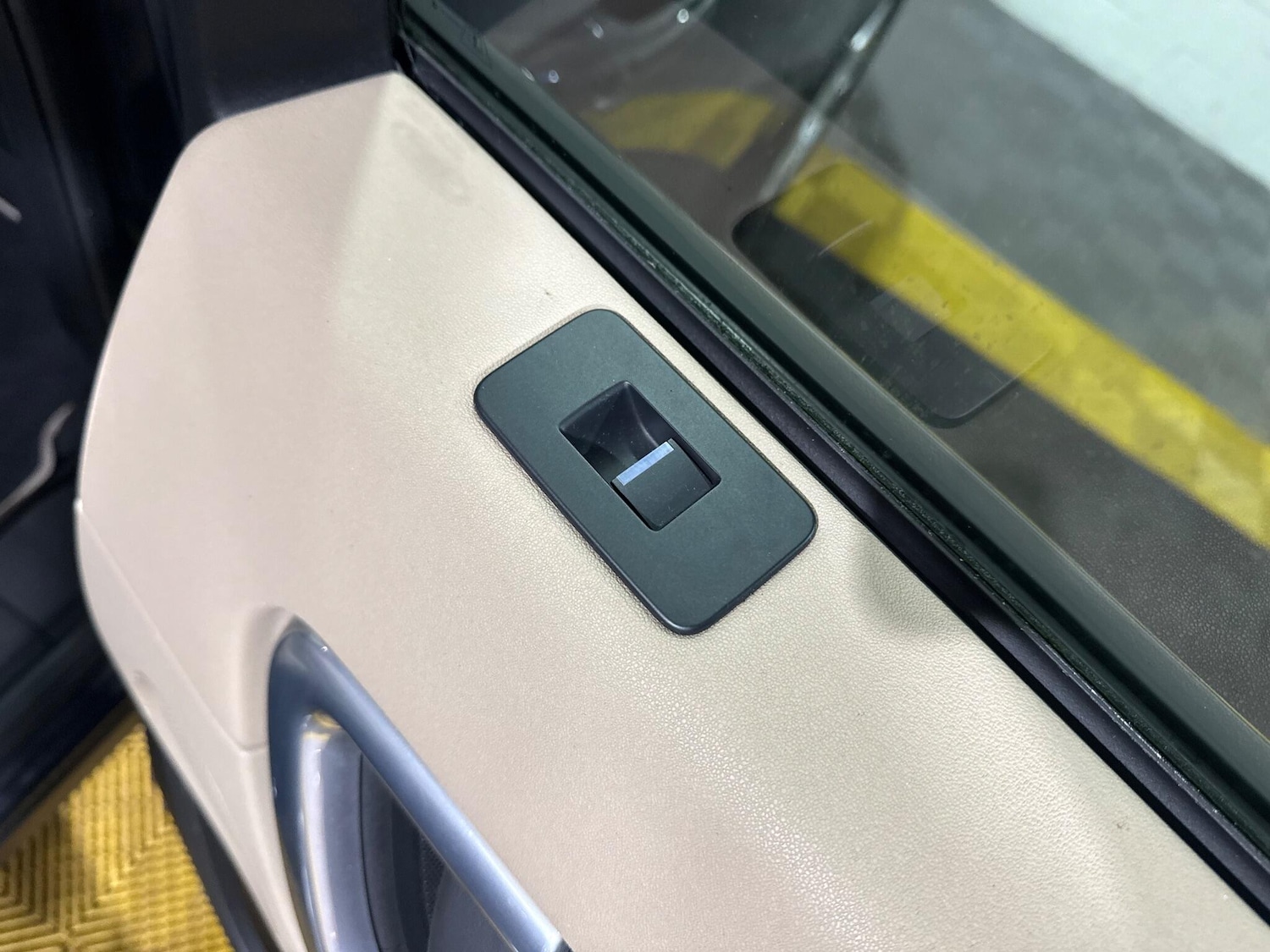 Used Land Rover Discovery Sport 2016 for sale - 76657322: Photo 46