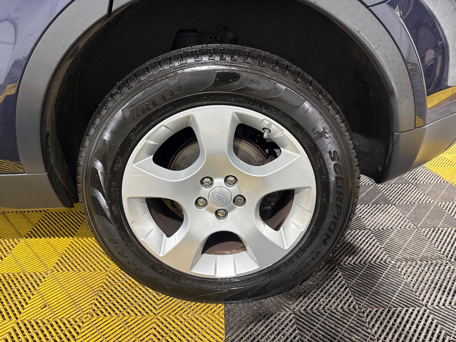 Used Land Rover Discovery Sport 2016 for sale - 76657322: Photo 60