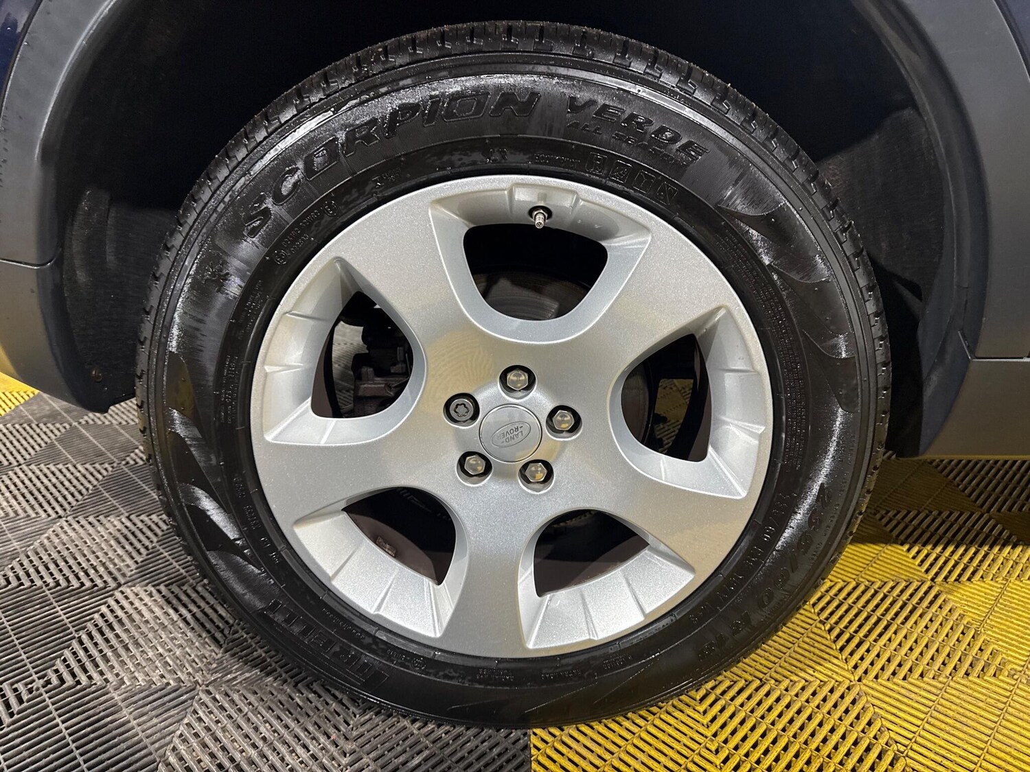 Used Land Rover Discovery Sport 2016 for sale - 76657322: Photo 70