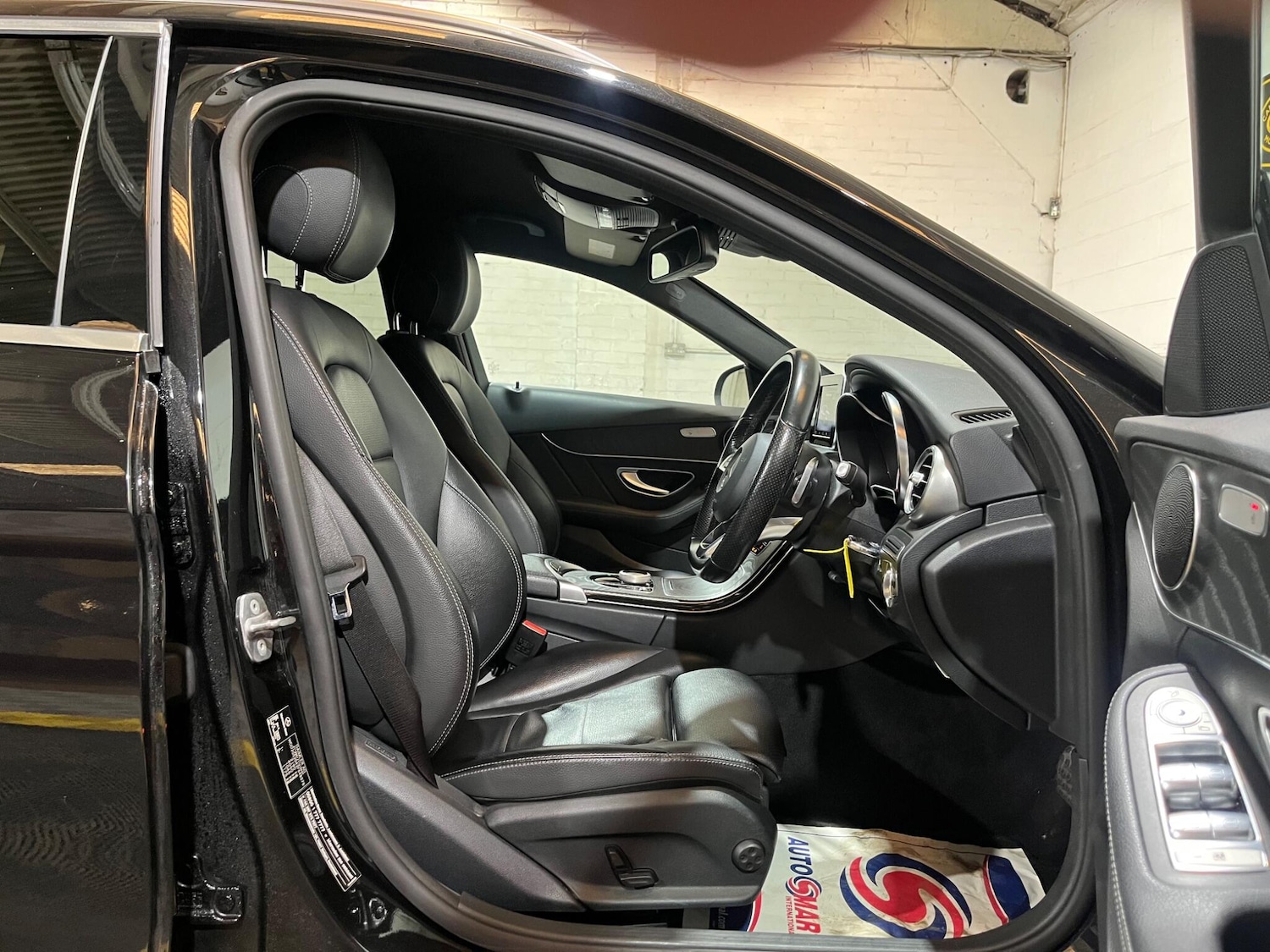 Used Mercedes-Benz C Class 2018 for sale - 77637907: Photo 22