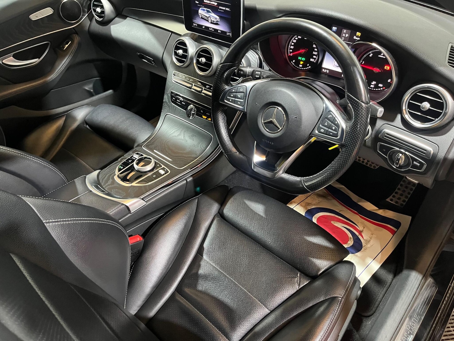 Used Mercedes-Benz C Class 2018 for sale - 77637907: Photo 3