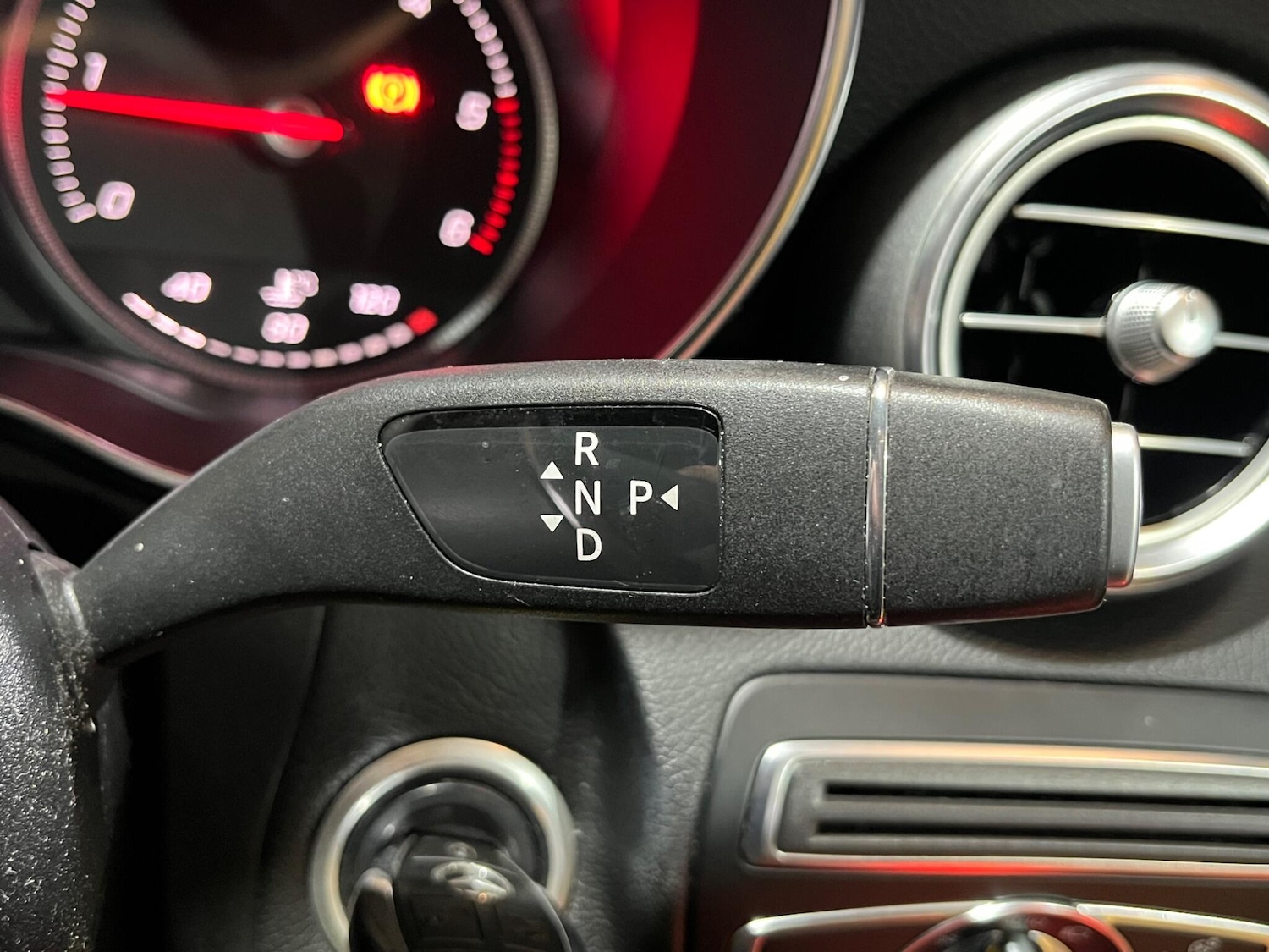 Used Mercedes-Benz C Class 2018 for sale - 77637907: Photo 32