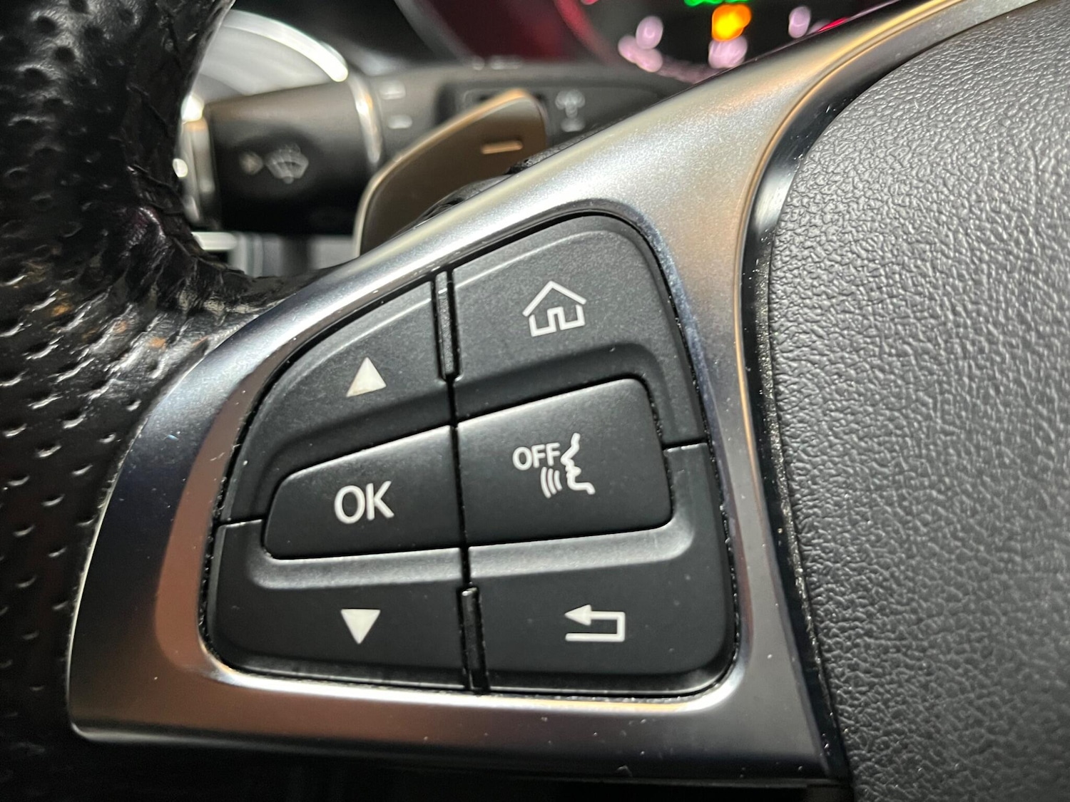 Used Mercedes-Benz C Class 2018 for sale - 77637907: Photo 36