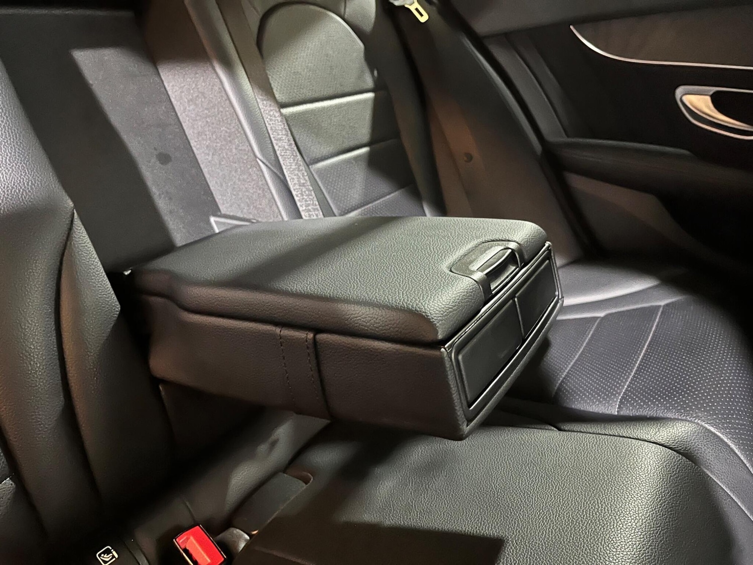 Used Mercedes-Benz C Class 2018 for sale - 77637907: Photo 62