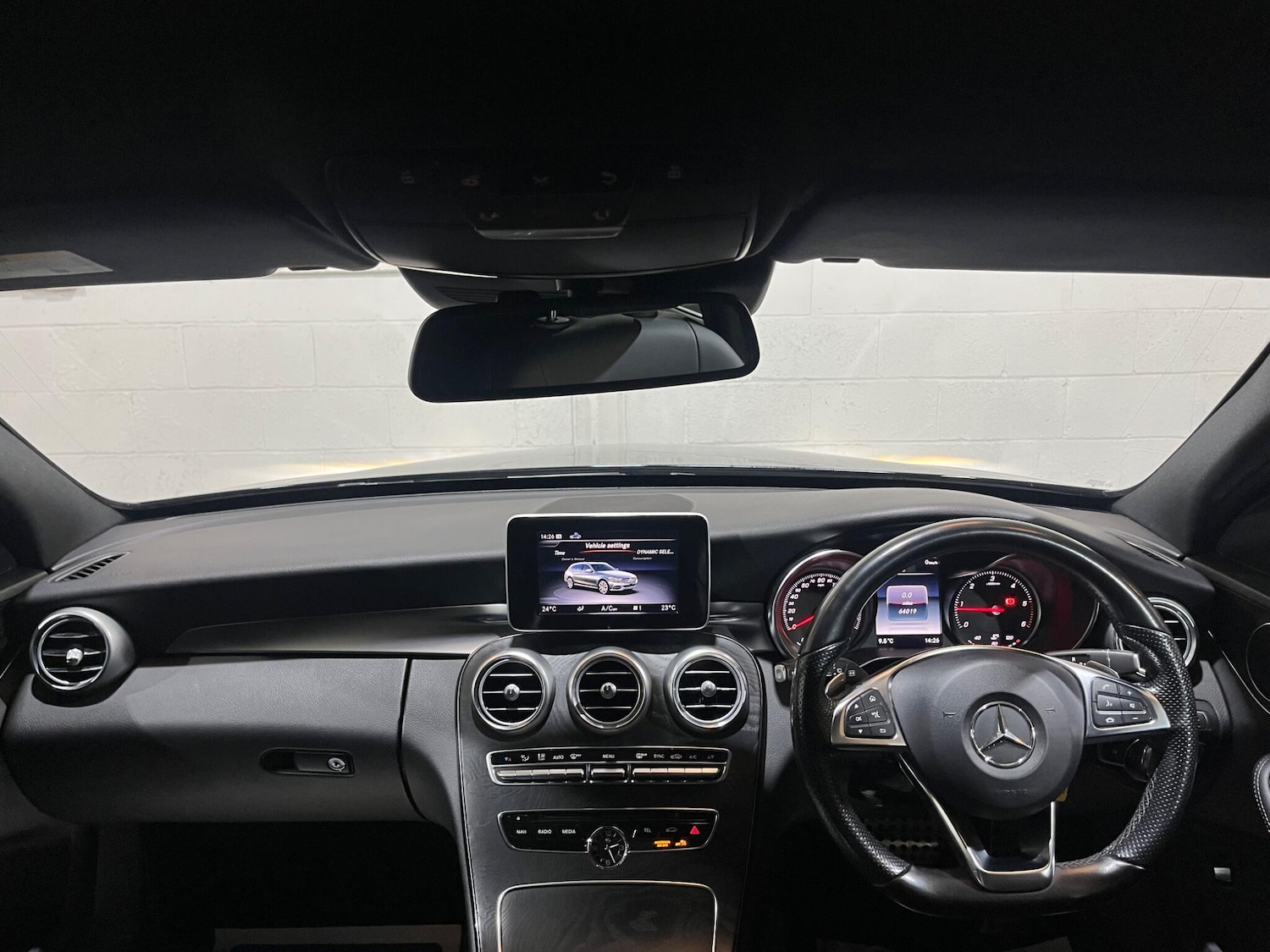 Used Mercedes-Benz C Class 2018 for sale - 77637907: Photo 65