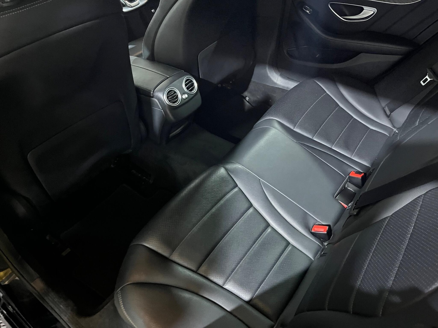 Used Mercedes-Benz C Class 2018 for sale - 77637907: Photo 79