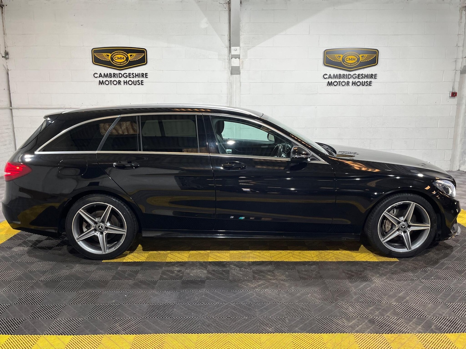 Used Mercedes-Benz C Class 2018 for sale - 77637907: Photo 9