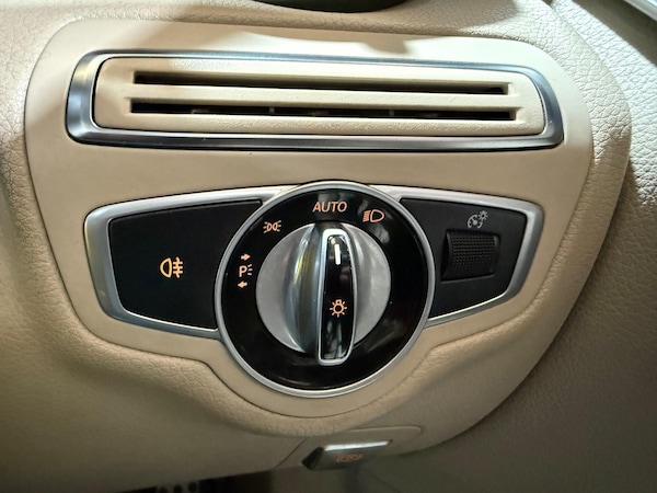 Used Mercedes-Benz C-Class 2016 for sale - 76138379: Photo 35