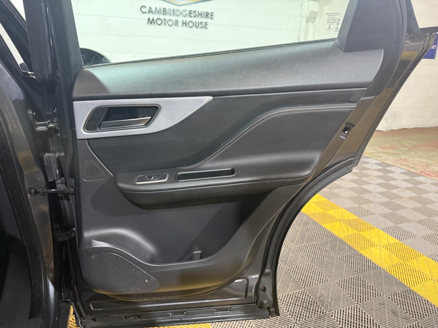 Used Jaguar F-Pace 2016 for sale - 77091512: Photo 40