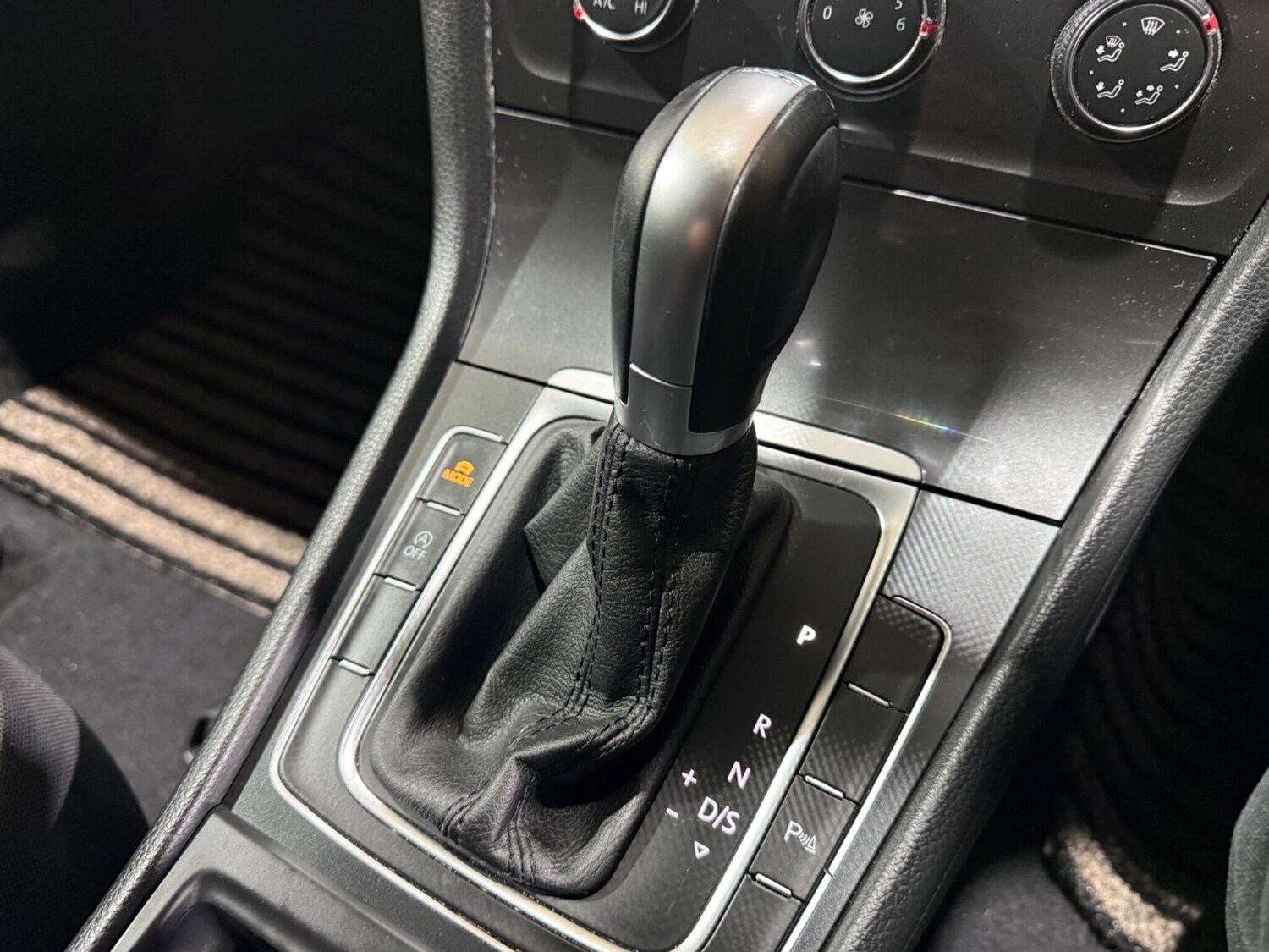 Used Volkswagen Golf 2018 for sale - 77575096: Photo 17