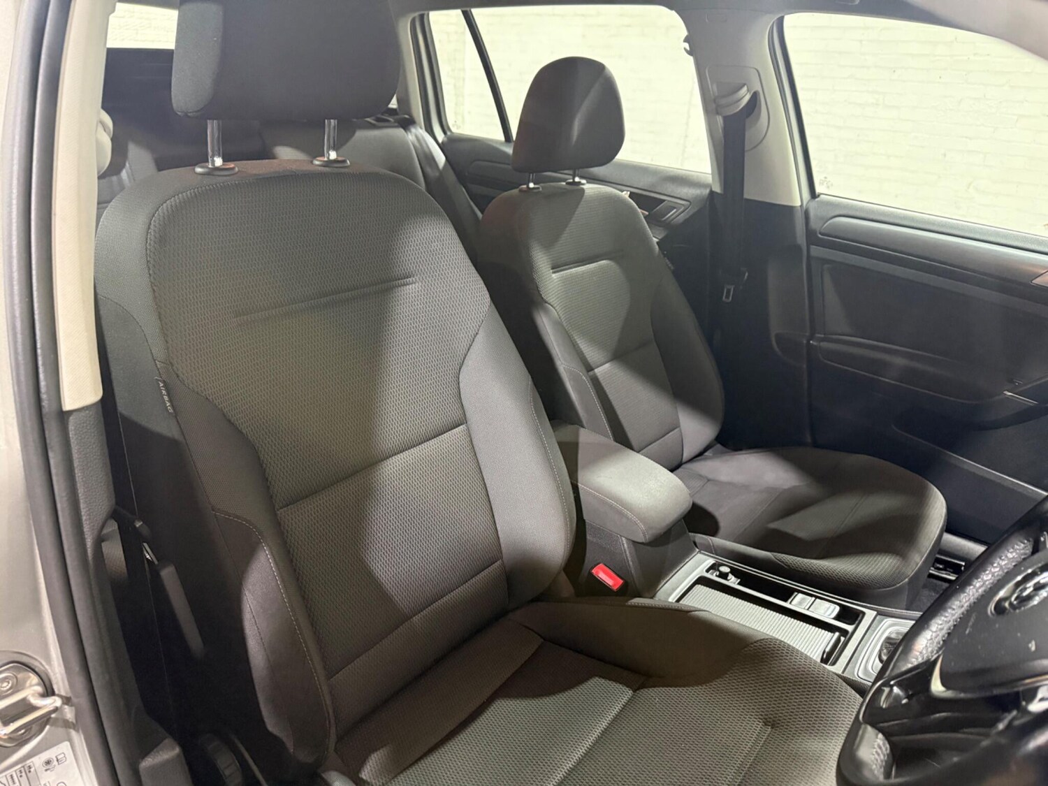 Used Volkswagen Golf 2018 for sale - 77575096: Photo 35