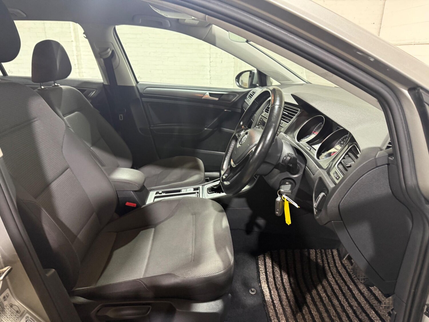 Used Volkswagen Golf 2018 for sale - 77575096: Photo 36