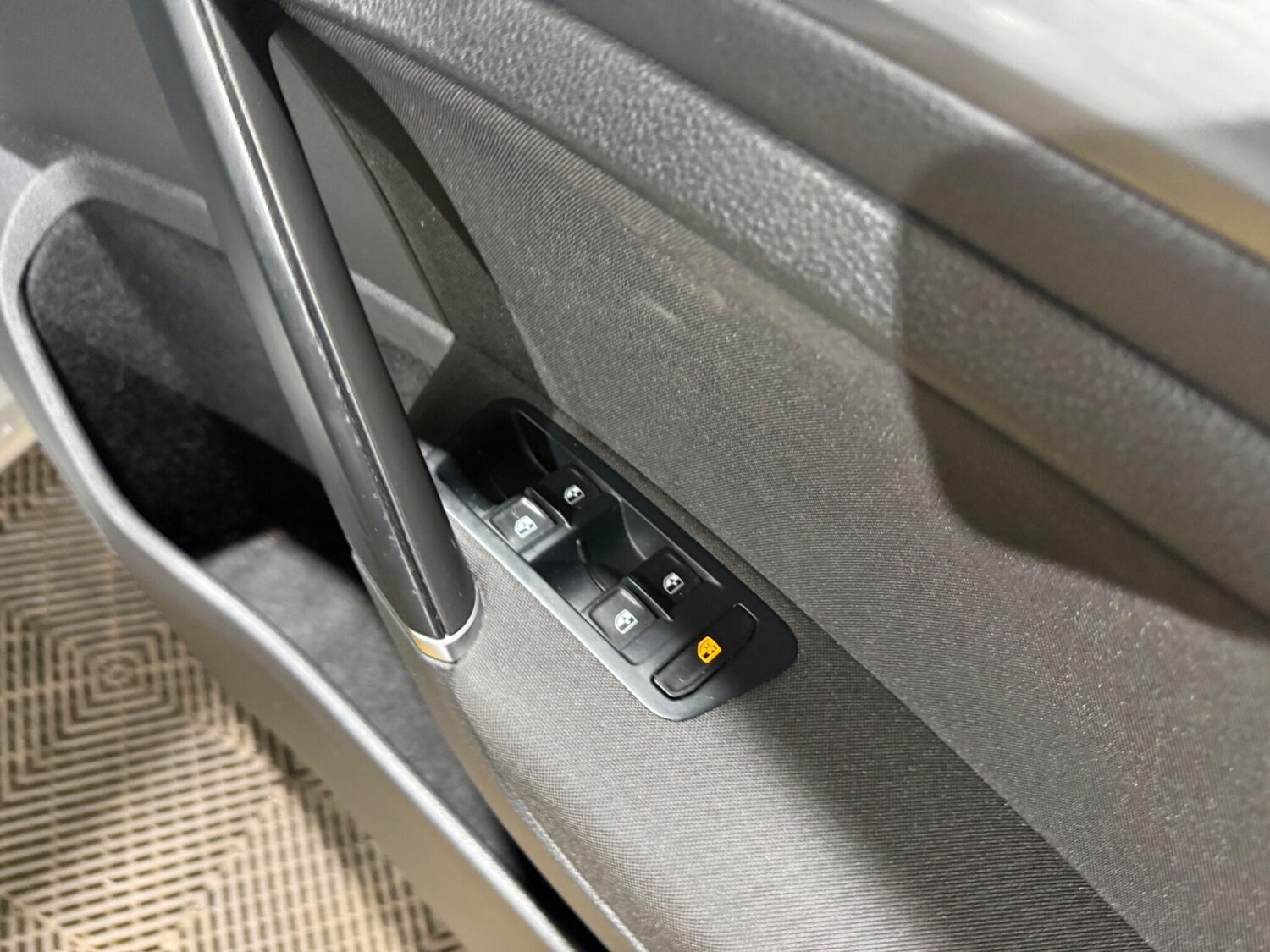 Used Volkswagen Golf 2018 for sale - 77575096: Photo 38