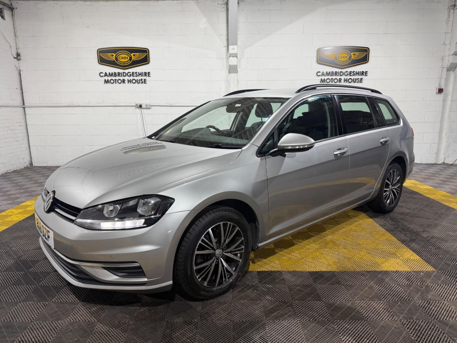 Used Volkswagen Golf 2018 for sale - 77575096: Photo 4