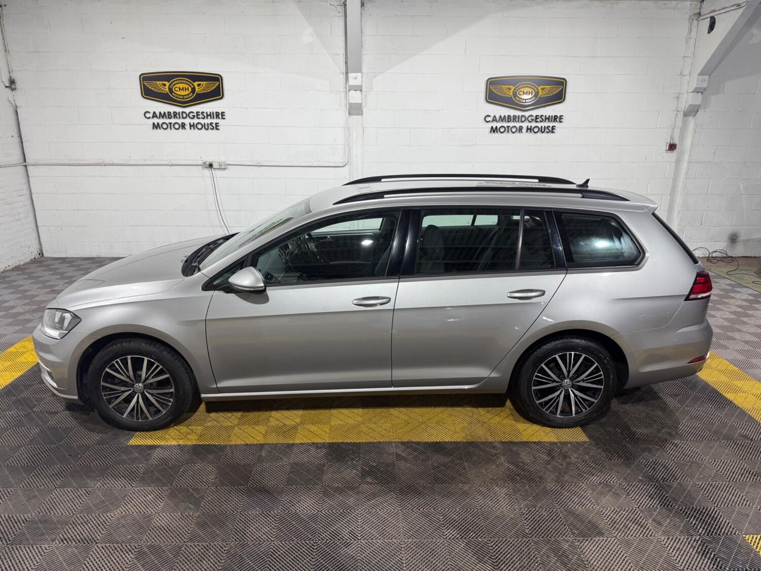 Used Volkswagen Golf 2018 for sale - 77575096: Photo 41
