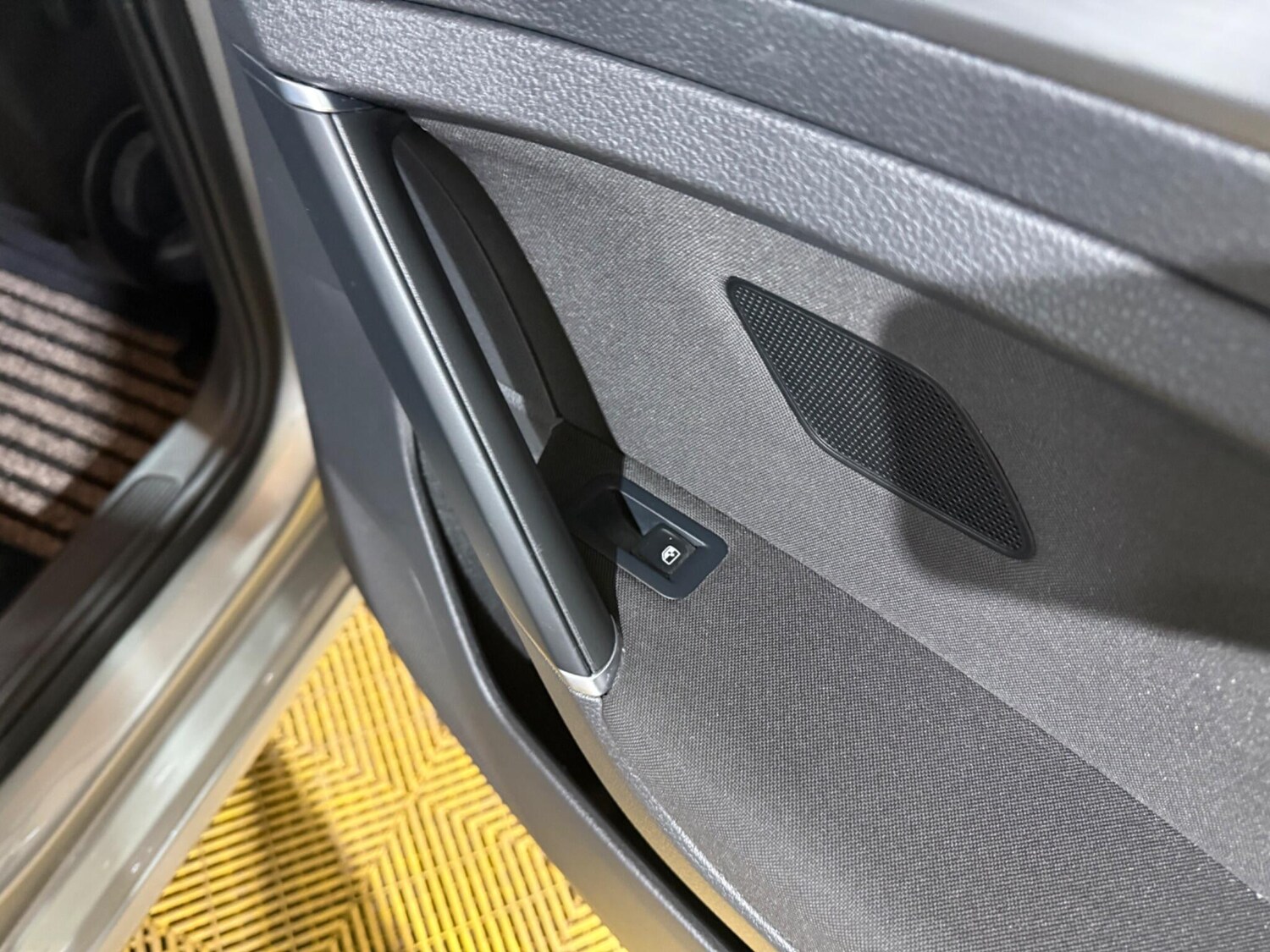 Used Volkswagen Golf 2018 for sale - 77575096: Photo 44