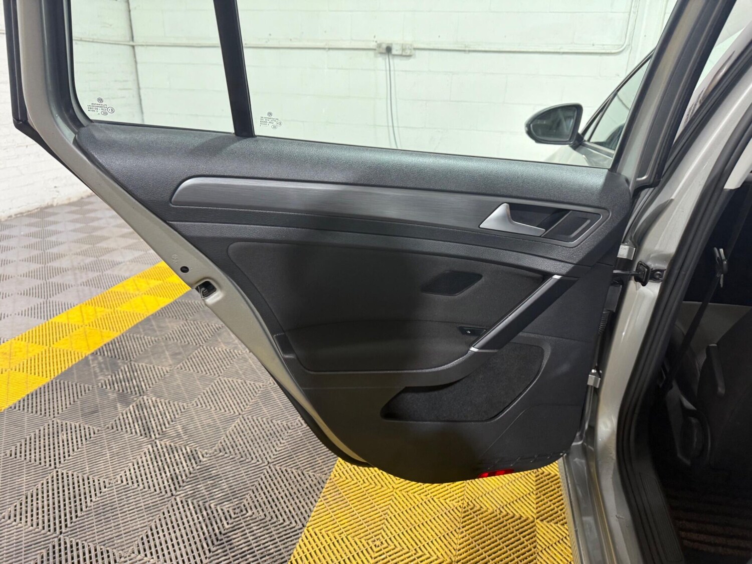 Used Volkswagen Golf 2018 for sale - 77575096: Photo 48