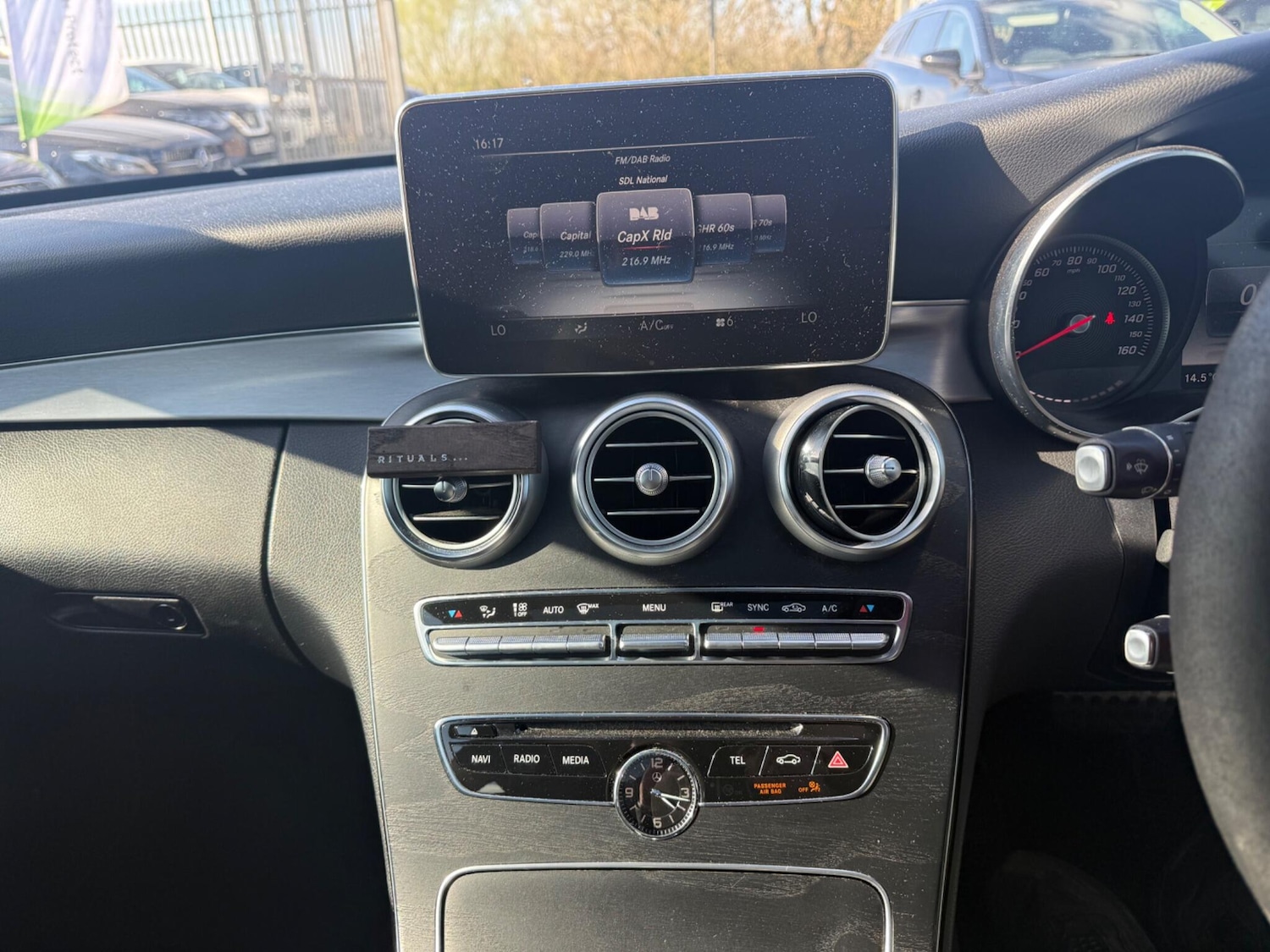 Used Mercedes-Benz C Class for sale - 78116386: Photo 4