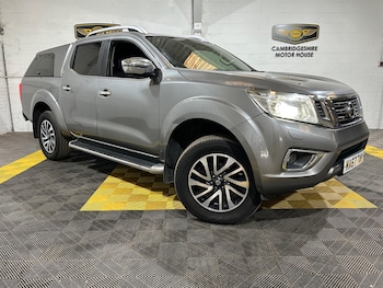Nissan - Navara