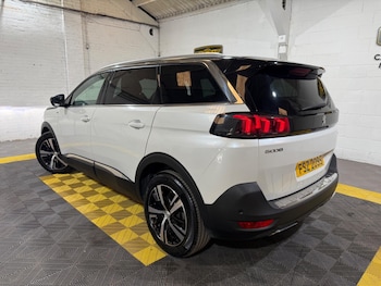 Used Peugeot 5008 2021 for sale - 77637378: Photo