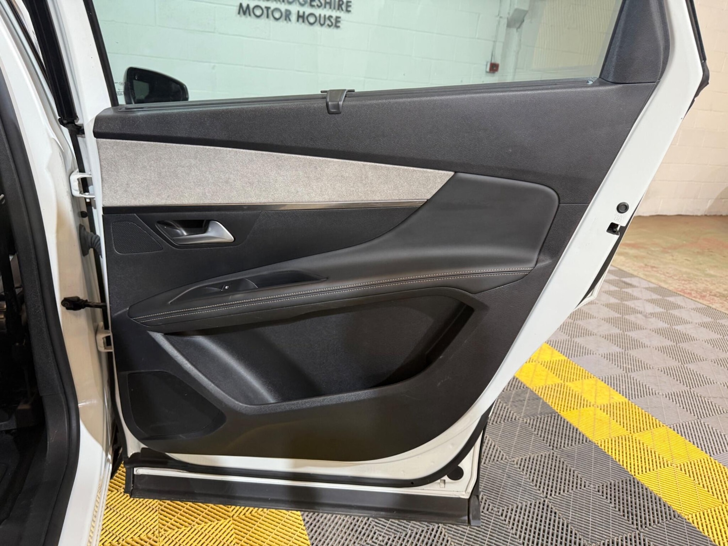 Used Peugeot 5008 2021 for sale - 77637378: Photo 46