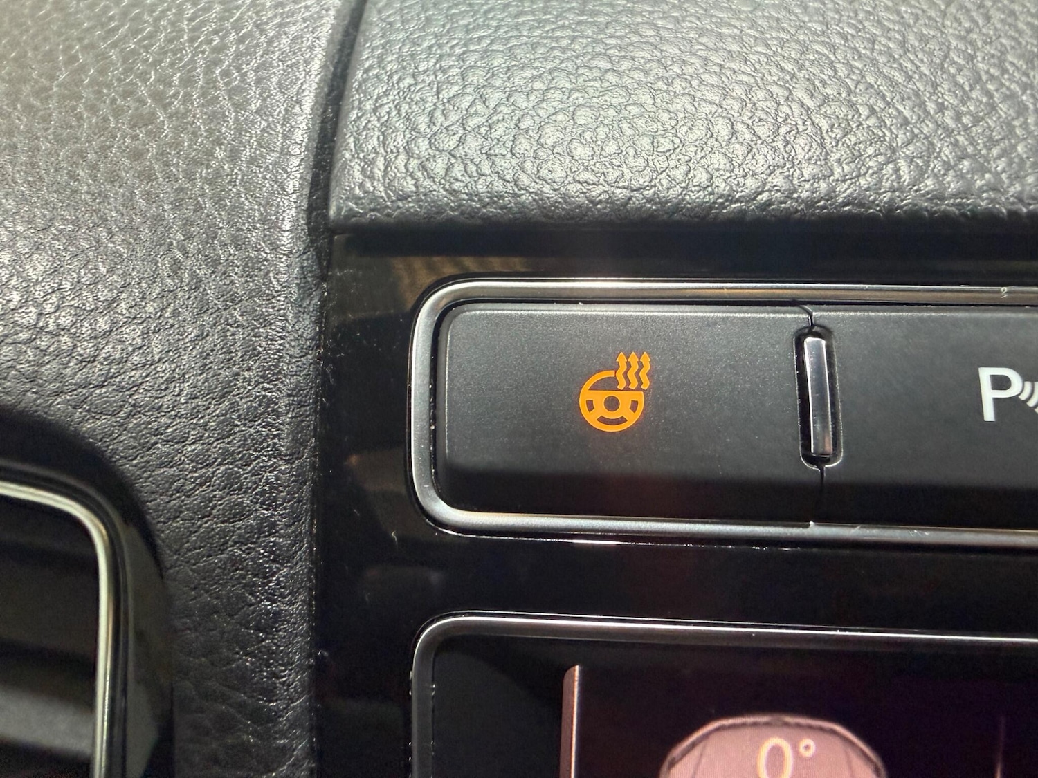 Used Volkswagen Touareg for sale - 77549310: Photo 20