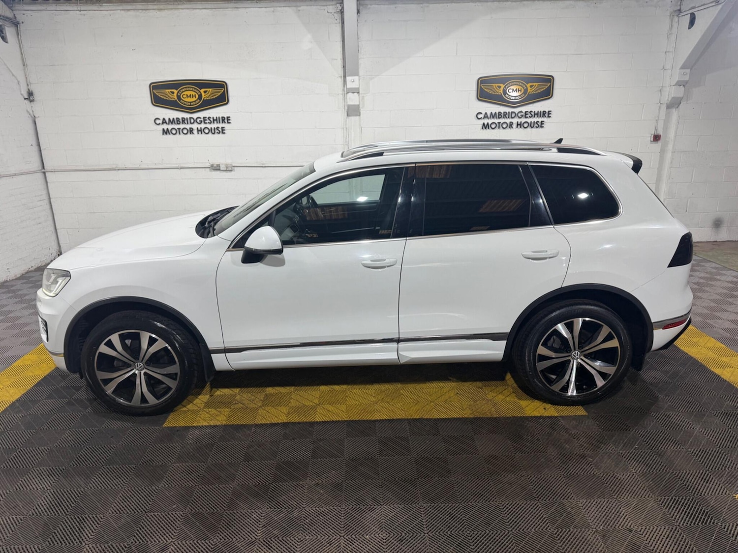 Used Volkswagen Touareg for sale - 77549310: Photo 28
