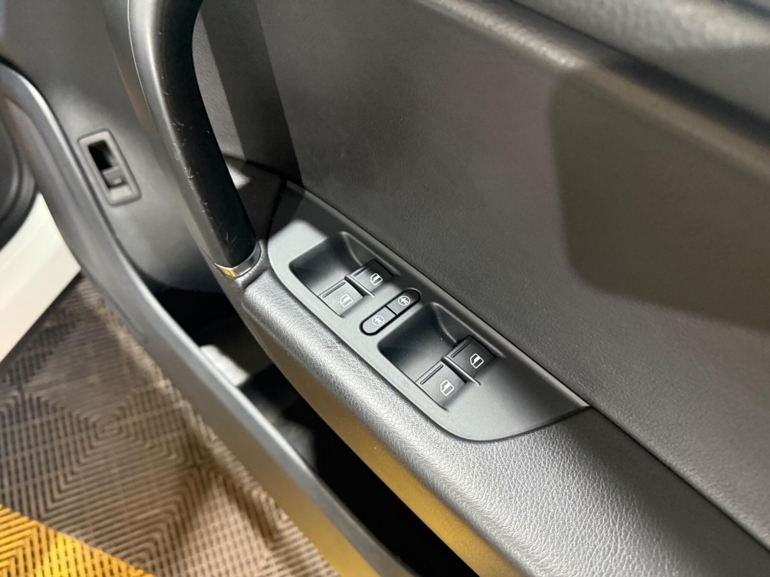 Used Volkswagen Touareg for sale - 77549310: Photo 41