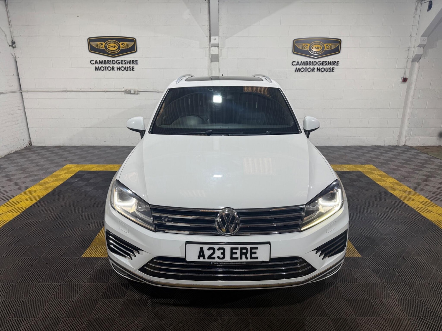 Used Volkswagen Touareg for sale - 77549310: Photo 43