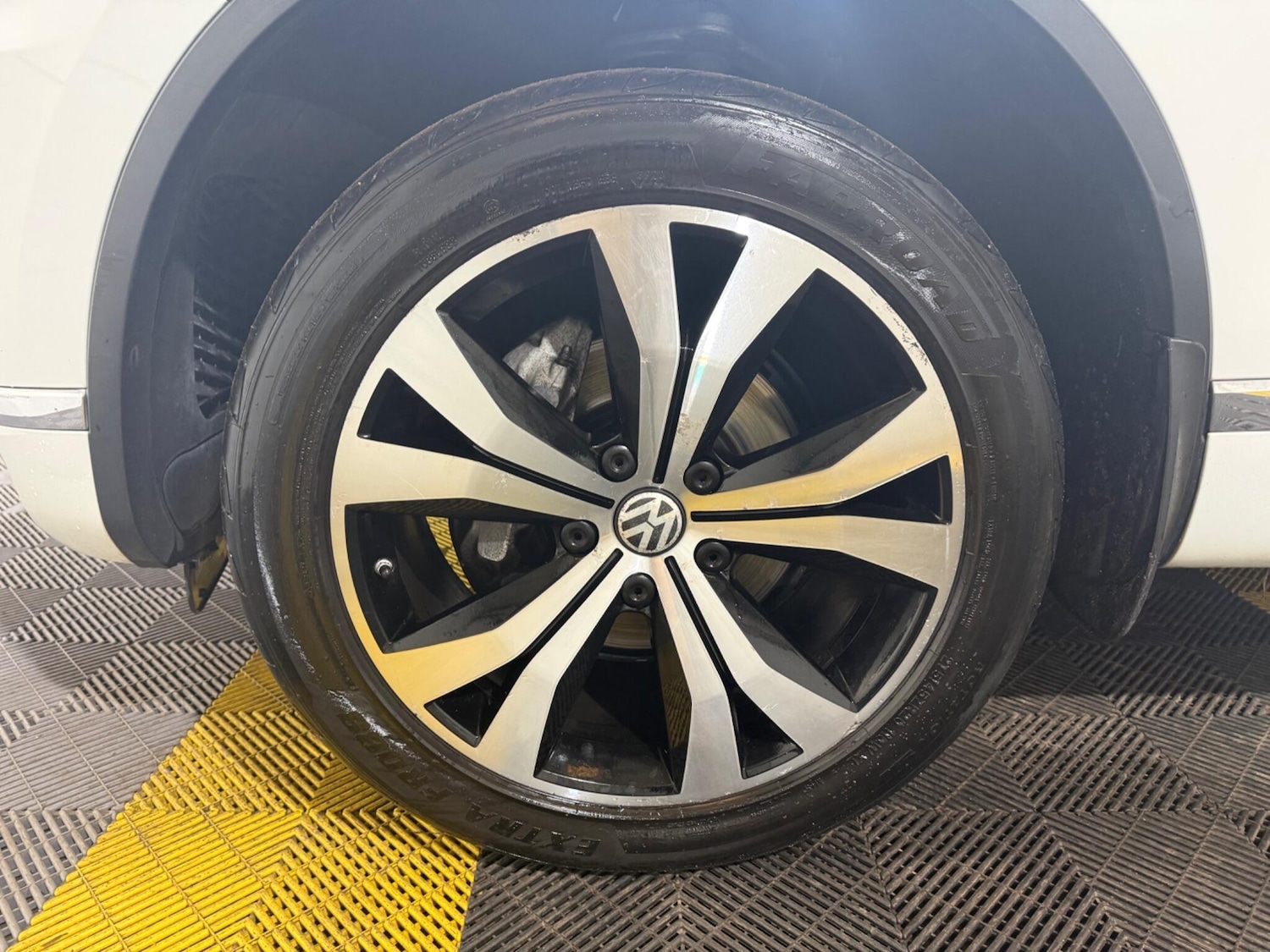 Used Volkswagen Touareg for sale - 77549310: Photo 64