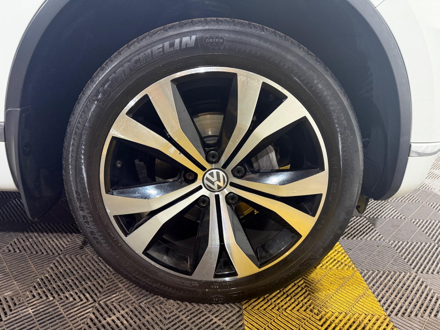 Used Volkswagen Touareg for sale - 77549310: Photo 69