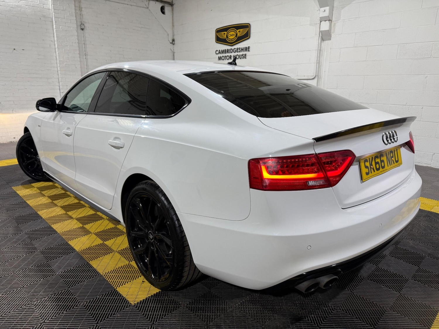 Used Audi A5 2016 for sale - 76995836: Photo 2