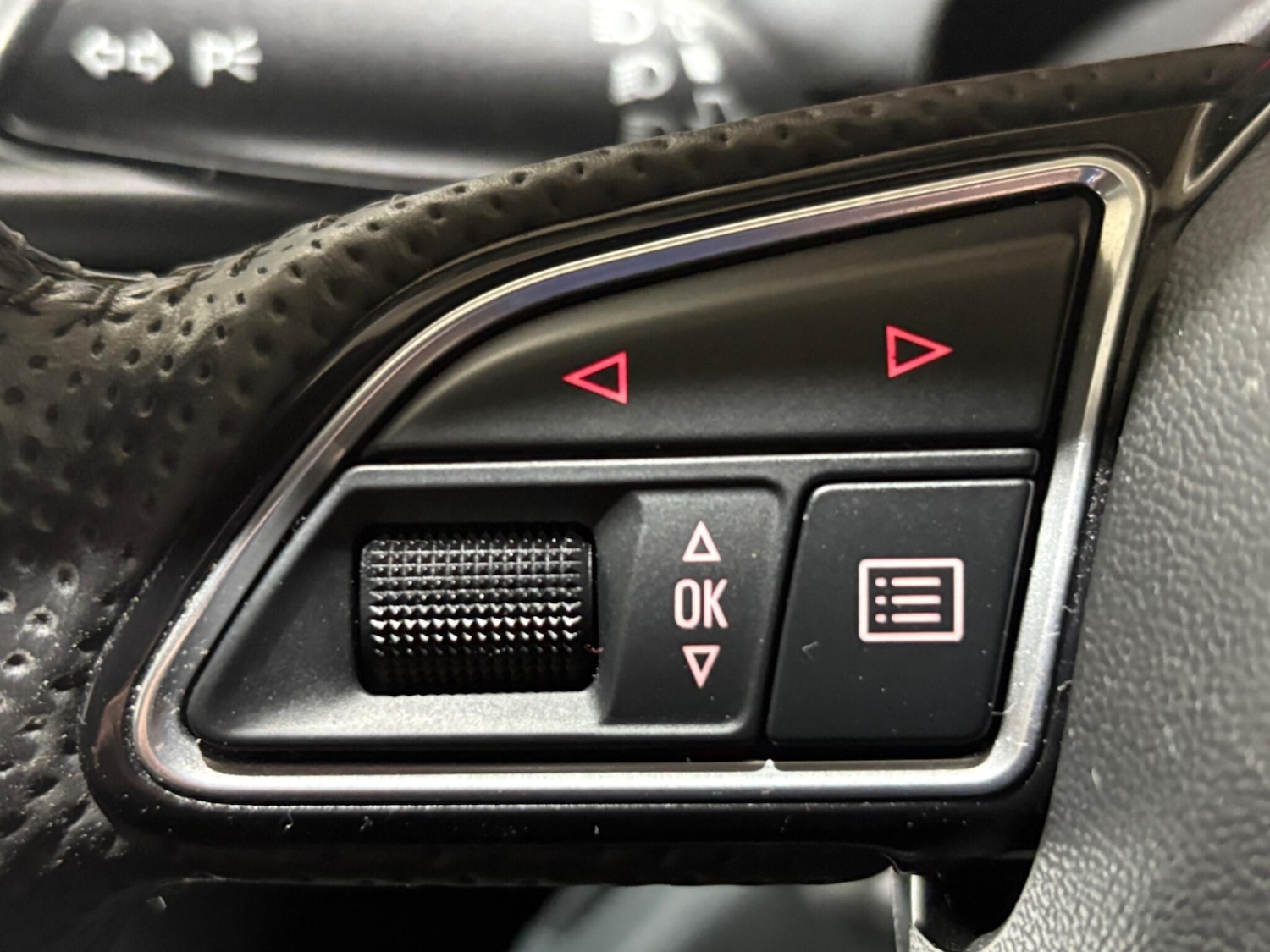 Used Audi A6 Saloon 2014 for sale - 77142955: Photo 70