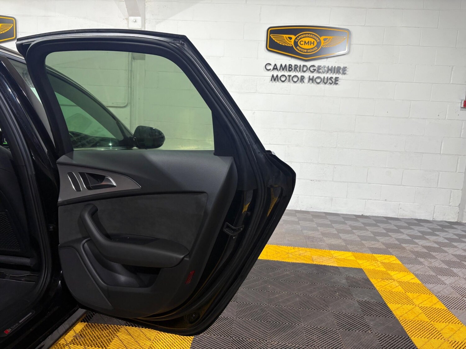 Used Audi A6 Saloon 2014 for sale - 77142955: Photo 83