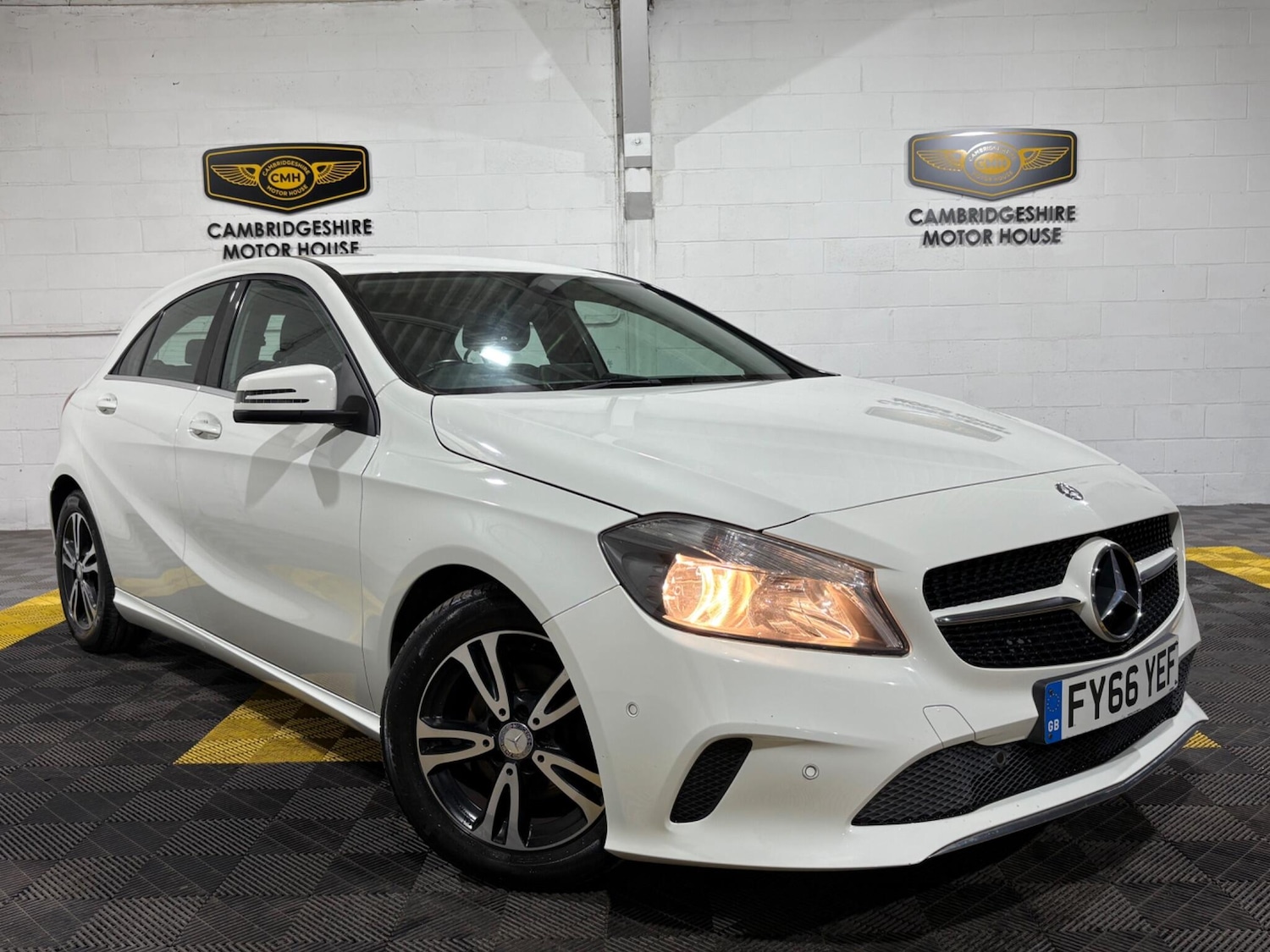 Used Mercedes-Benz A-Class 2017 for sale - 76620347: Photo 1