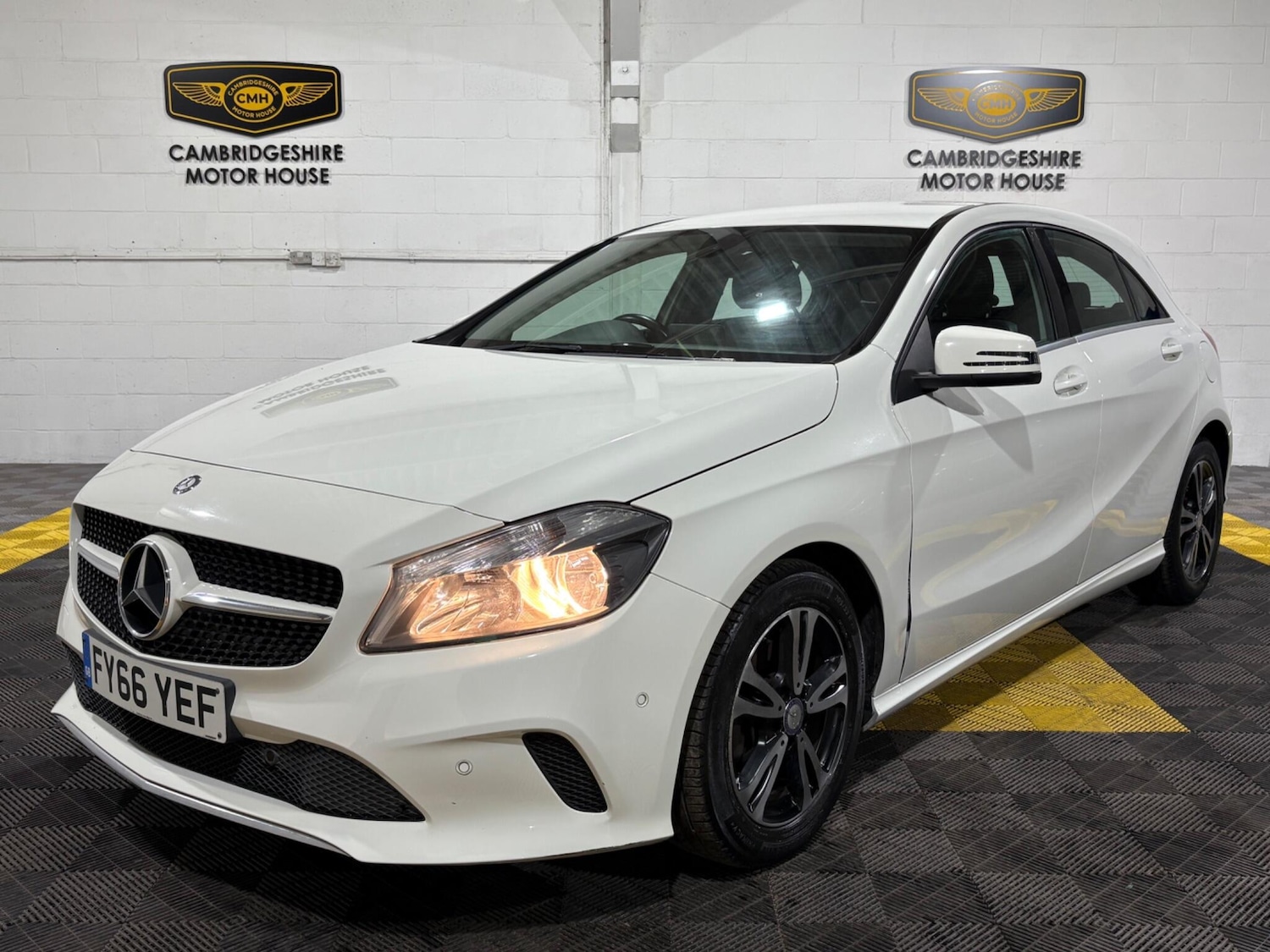 Used Mercedes-Benz A-Class 2017 for sale - 76620347: Photo 3