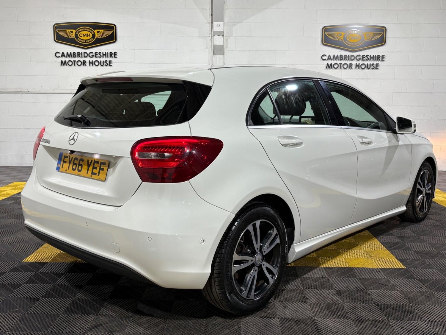 Used Mercedes-Benz A-Class 2017 for sale - 76620347: Photo 4