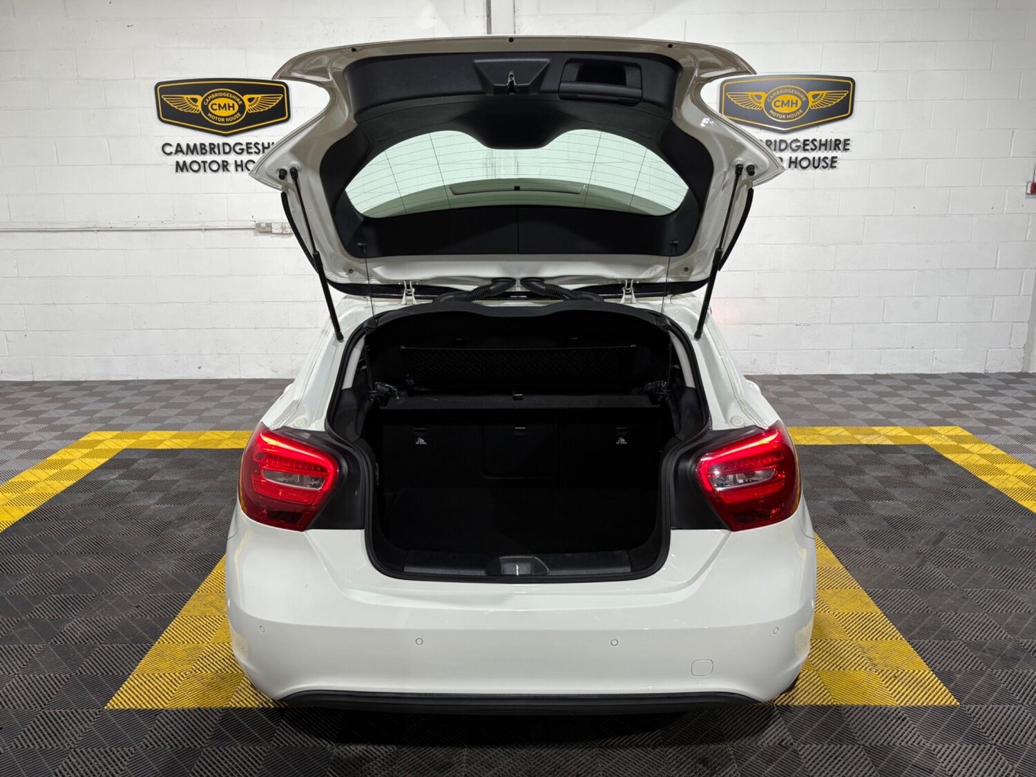 Used Mercedes-Benz A-Class 2017 for sale - 76620347: Photo 42