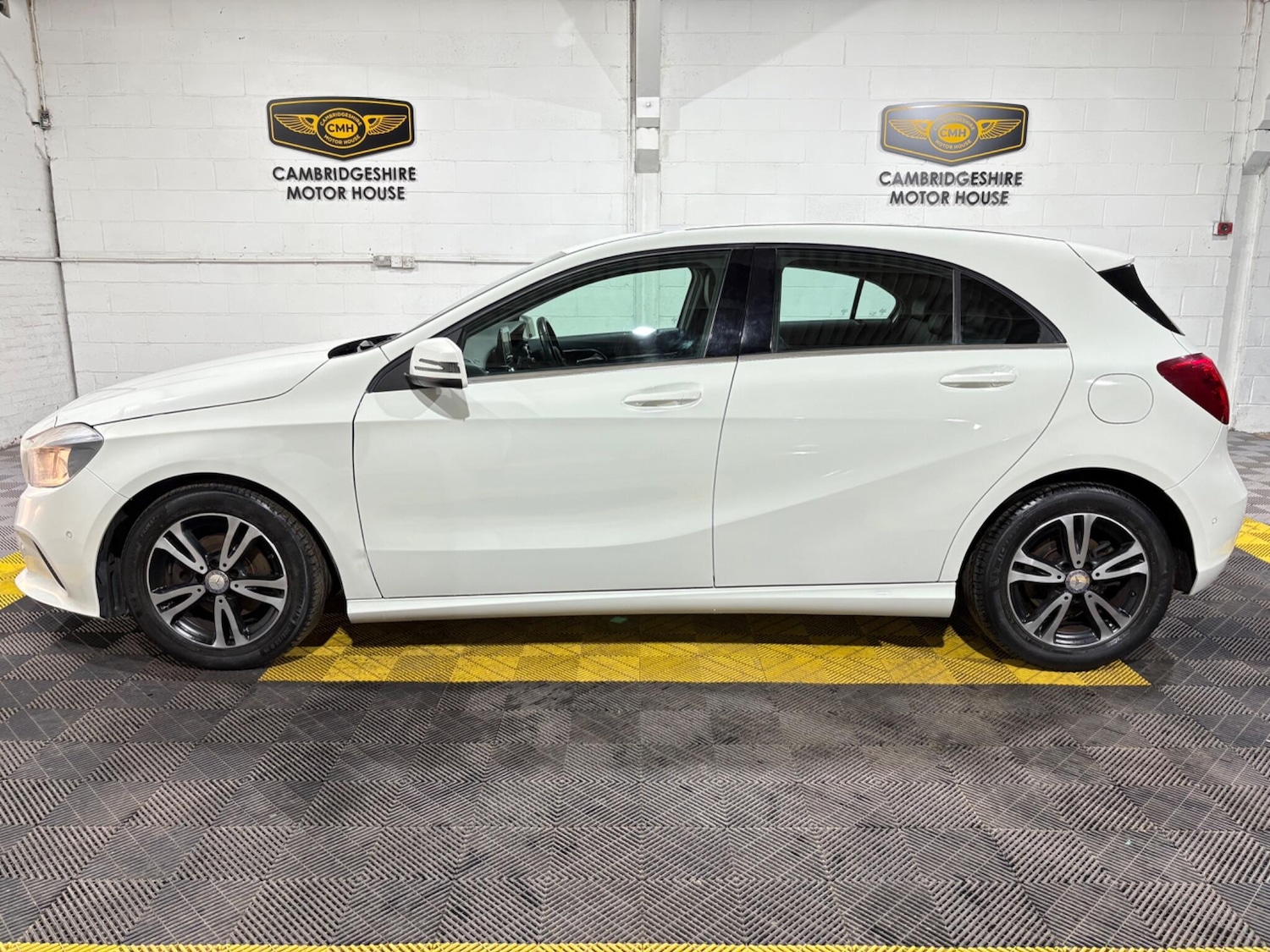 Used Mercedes-Benz A-Class 2017 for sale - 76620347: Photo 63