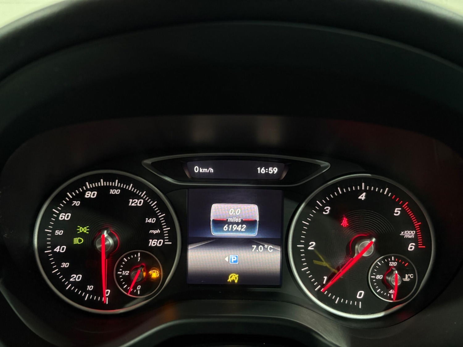 Used Mercedes-Benz A-Class 2017 for sale - 76620347: Photo 8