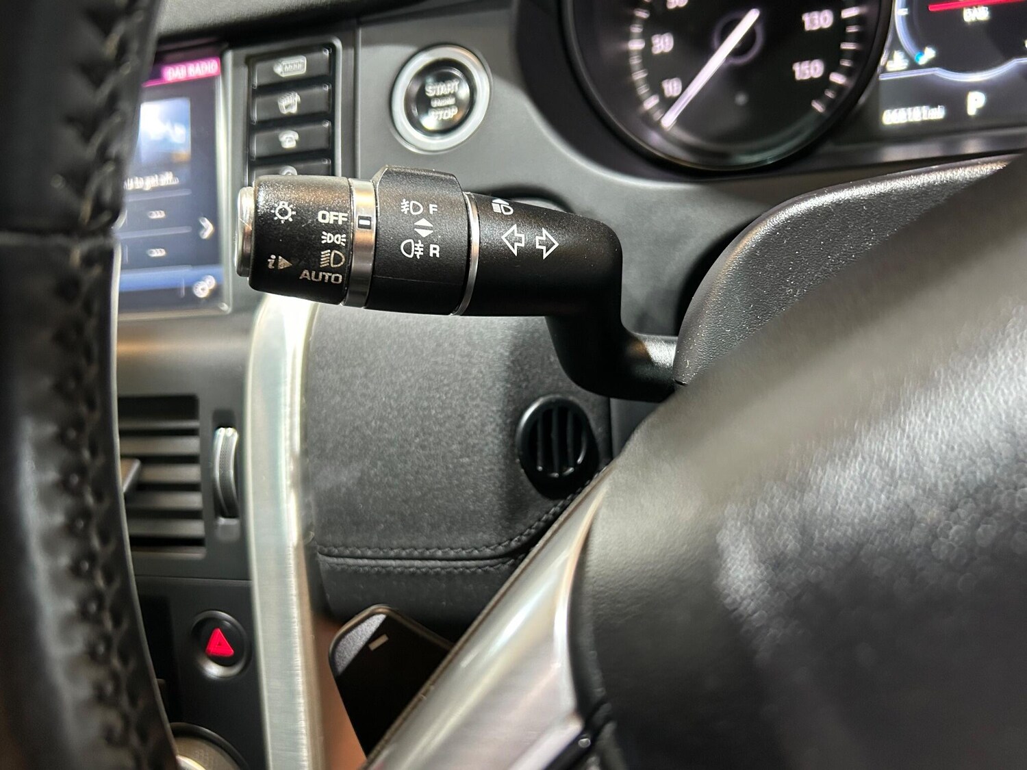 Used Land Rover Discovery Sport 2016 for sale - 76259805: Photo 32