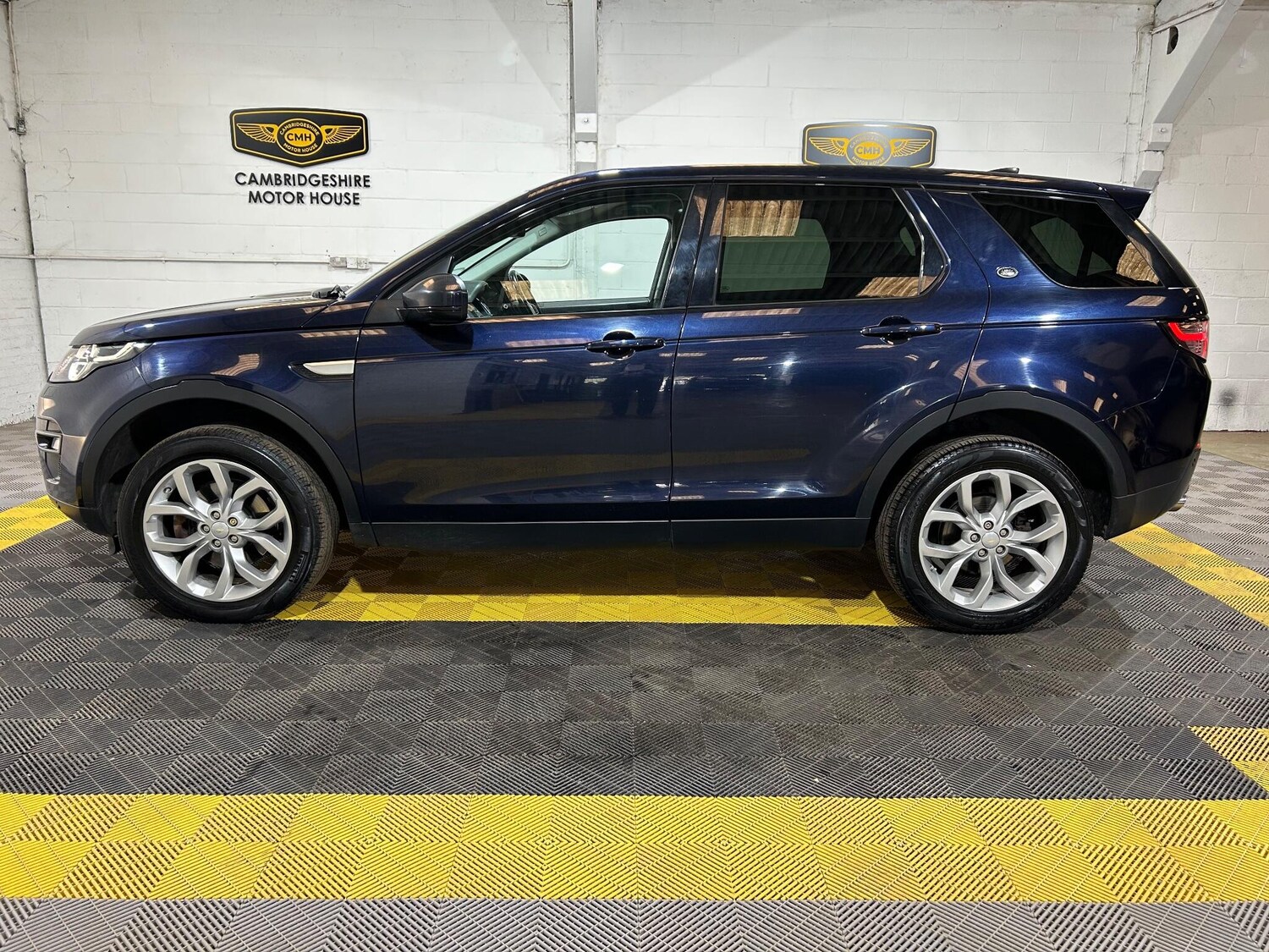 Used Land Rover Discovery Sport 2016 for sale - 76259805: Photo 45