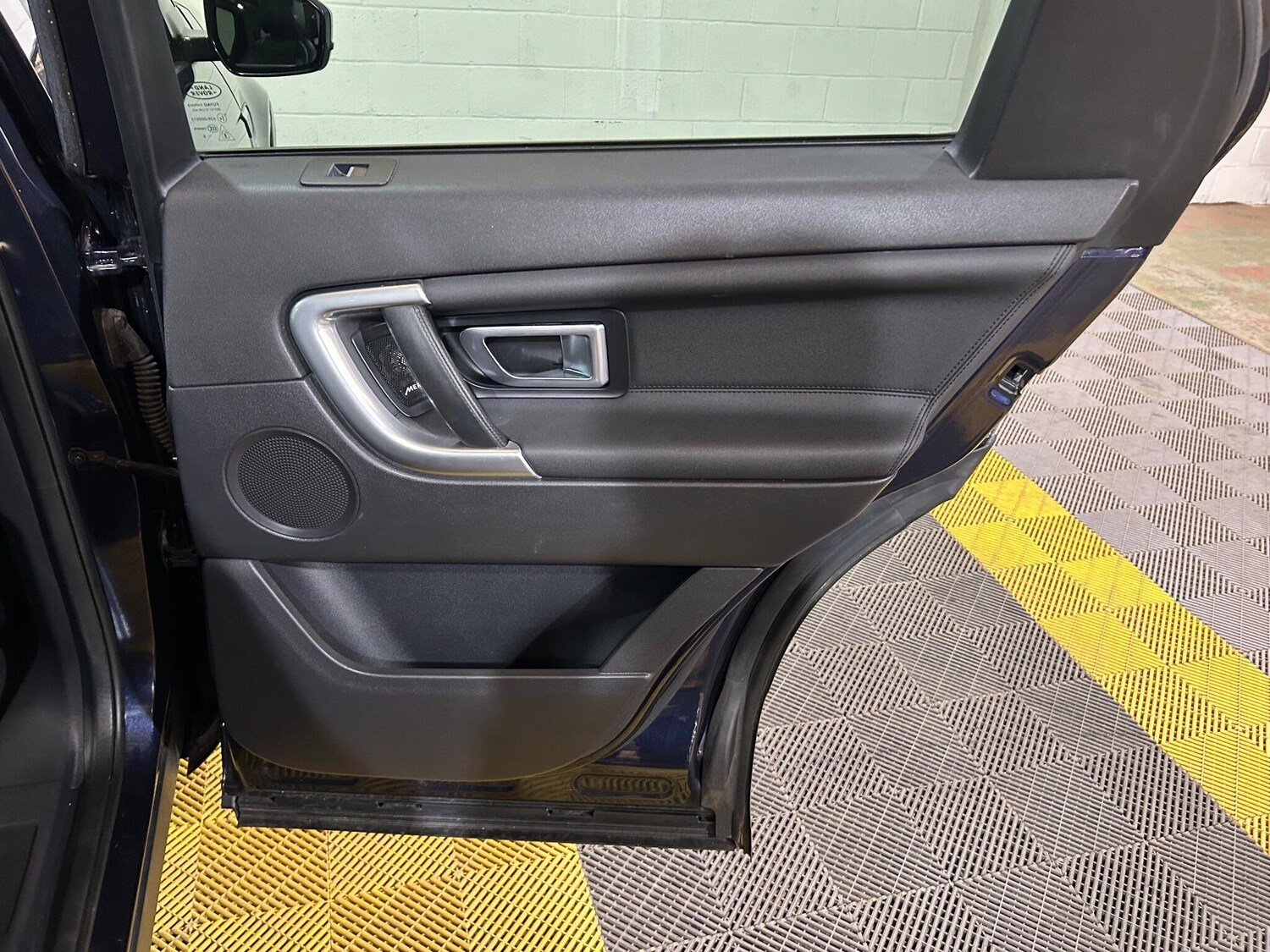 Used Land Rover Discovery Sport 2016 for sale - 76259805: Photo 67