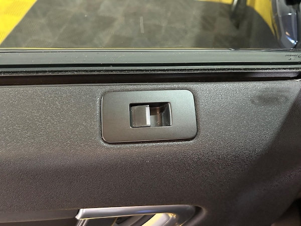 Used Land Rover Discovery Sport 2016 for sale - 76259805: Photo 76