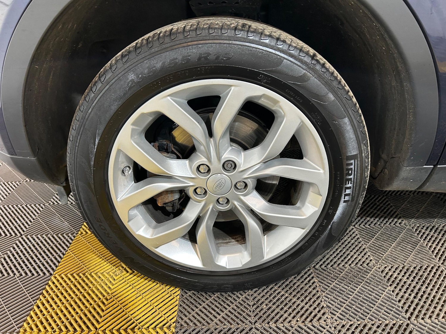 Used Land Rover Discovery Sport 2016 for sale - 76259805: Photo 84